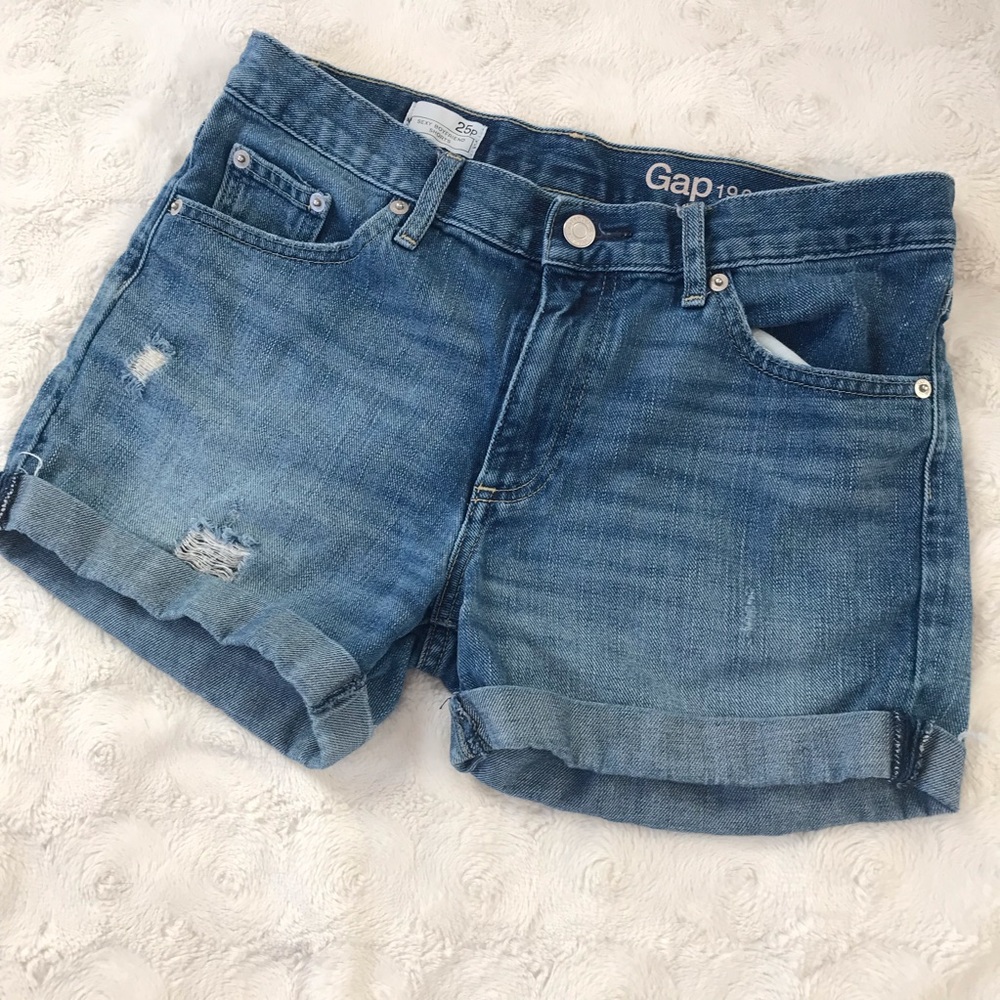 Boyfriend Jean Short